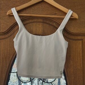 Vuori Daily Crop Top Tank